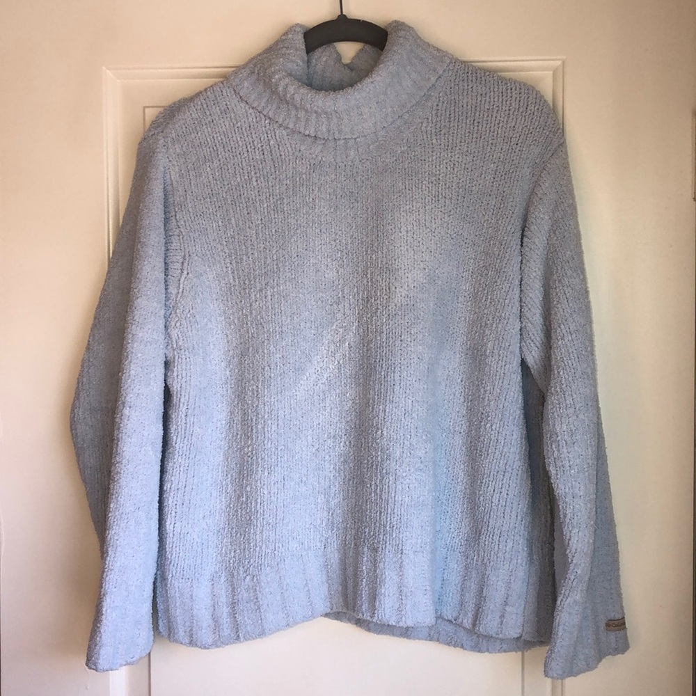 Super soft Columbia Light blue Mock Neck sweater